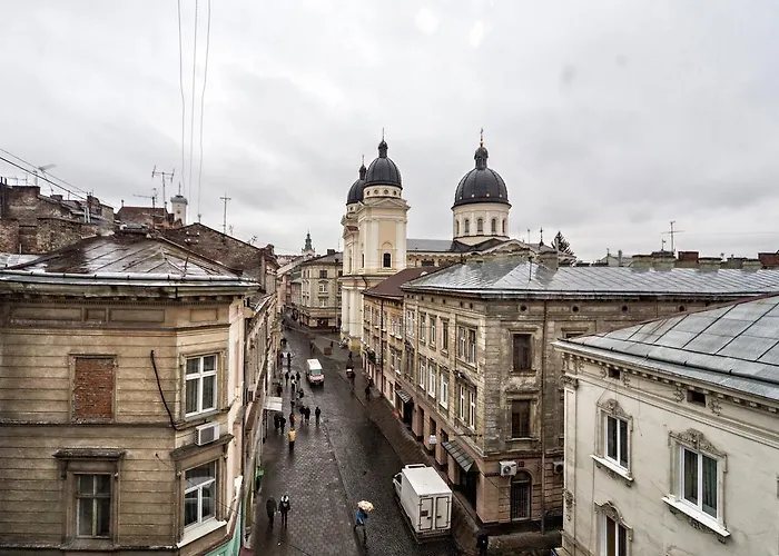 Apartment In A City Center! Krakivska,34